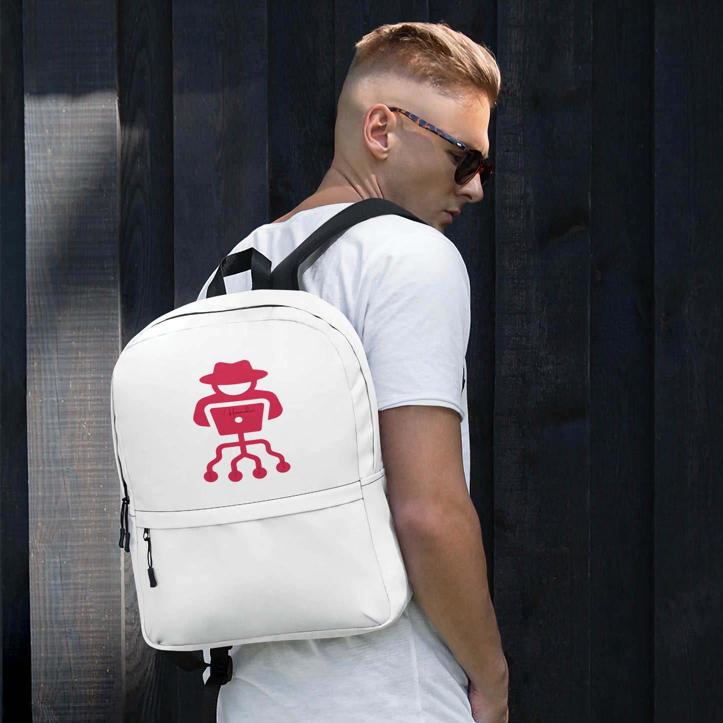 Hacker’s Everyday Go-Bag – Sleek, Secure & Built to Last